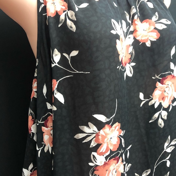 Torrid drop tail Blouse woman’s size 3x 3 shirt - Picture 5 of 10